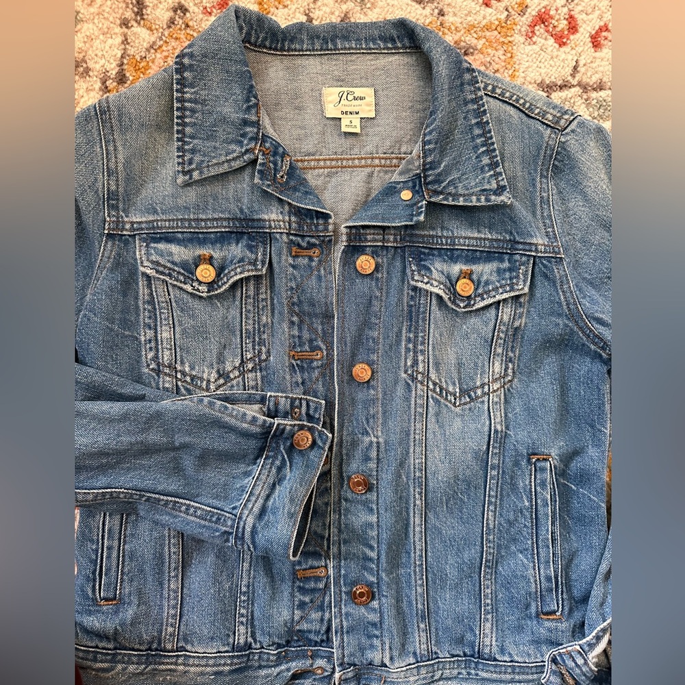 Jcrew denim jacket, medium wash. Size Small